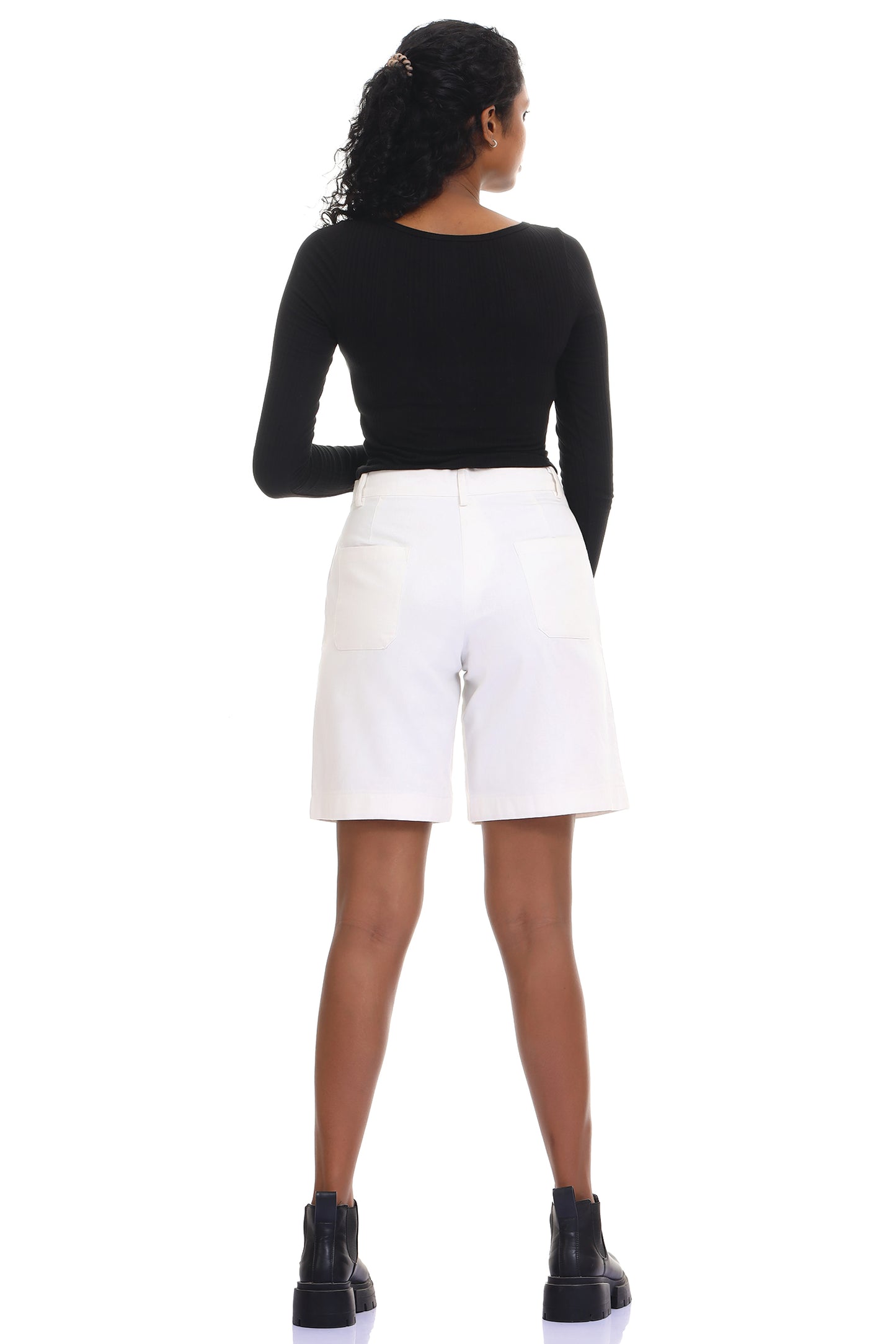 Oversized shorts | Streetwear shorts | Streetwear shorts | mens streetwear | womens streetwear | unisex streetwear | men shorts | women shorts | men oversized | women oversized | handmade | summer shorts | summer shorts | outwear shorts | relaxed fit shorts | kokobongo shorts | indian streetwear |  casual shorts | queer fashion | fashion for all | white shorts | outwear shorts 